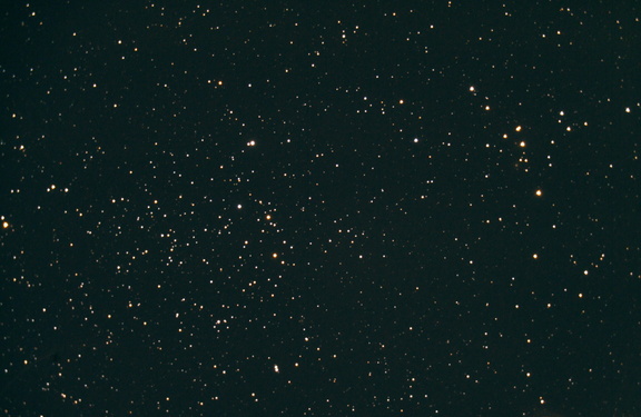 NGC1817 et NGC1807, double amas ouvert dans le taureau