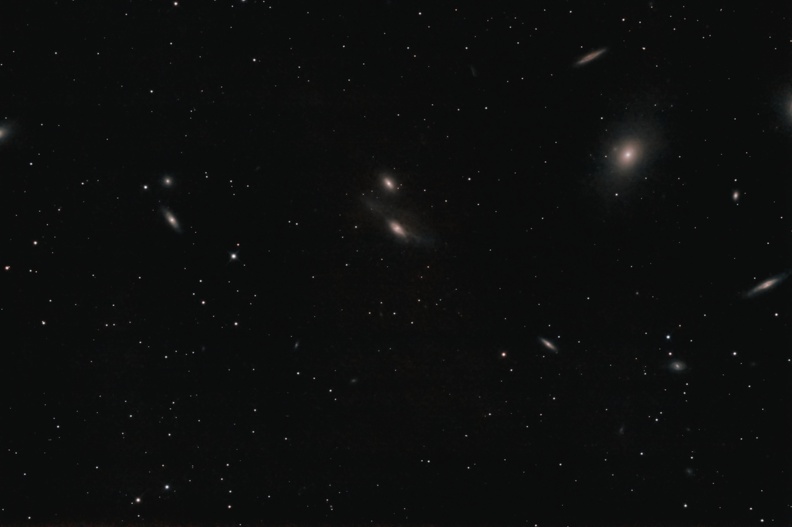 NGC 4435 et NGC 4438 Galaxies des Yeux / Virgo Cluster