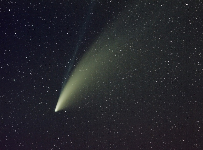 2020-07-17-comète-12x30s-70mm2.jpg