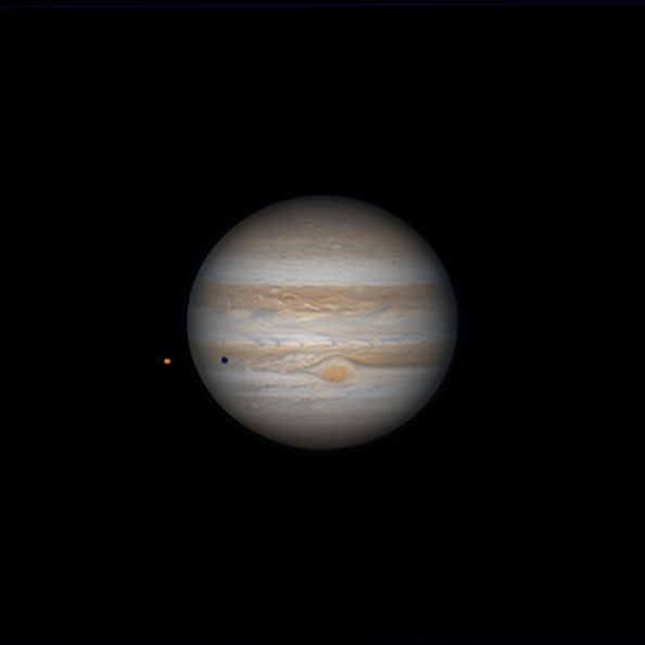 Image faite le 16/11/2024 tirée 30 images de vidéos 1 minutes sous winjupos.
Sans Adc vue la hauteur dans le ciel de Jupiter.
C9 edge , Barlow 2x et asi 662MC. 2024-11-16-0405_2-U-RGB-Jup_lapl6_ap212_WD10%.png